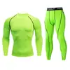 Traje Fitness Masculino Justo Novo para Primavera e Outono, Conjunto Versátil Casual Esportivo de Secagem Rápida para Corrida