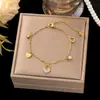 Nova Pulseira de Aço Titânio que Não Desbota, Fashion e Versátil, Popular em Transmissões ao Vivo, Joia Exclusiva de Alto Padrão para Mulheres em Ouro 18K