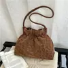 Bolsa Grande Capacidade Feminina 2026 Outono Nova Chegada Texturizada Mais Vendida Bolsa Feminina Bolsa de Mão Retrô Bolsa Tote de Ombro Único para o Dia a Dia