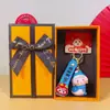 2025 Año de la Serpiente Tendencia Nacional Creativo Pequeña Serpiente de la Suerte Llavero Caja de Regalo Lindo Bolso Llavero Colgante Venta al por Mayor Pequeños Regalos