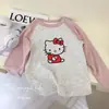 Camiseta Infantil Fofa de Algodão Puro Manga Longa, Nova Versátil para Primavera/Outono, Gola Redonda Estilosa com Desenho, Top Infantil