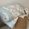 Colcha de Verão Ins Desenho Animado Bolinhas Gatinho Algodão Gaze Dupla Camada Classe A Materno e Infantil Macia Algodão Puro para Crianças Colcha com Ar Condicionado