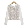 2602-26 Estilo Primavera Diseño Francés Encaje Hueco Cuello en V Camiseta Interior para Mujer para Usar Debajo de Camiseta Sexy Pura