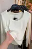 2026 Nueva Camiseta Casual de Manga Larga con Cuello en U Estilo Coreano Moda Ajustada Favorecedora de la Figura Elegante Versátil Top Básico para Mujer
