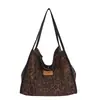 Bolso Tote de Gran Capacidad con Estampado de Leopardo Retro para Mujer Otoño 2025 Nuevo El Más Fácil de Combinar Bolso Cruzado de Hombro Único Casual Empalmado
