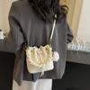 Bolsas Retro Populares de Este Año 2025 Bolsos Nuevos para Mujer Otoño Casual Bolso Cruzado con Cadena Elegante y Moderno Bolso Cubo
