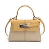 Novas Bolsas Tendência com Toque de Luxo, Bolsas de Ombro com Fivela de Fecho Levemente Luxuosas, Bolsas Transversais Versáteis e Estilosas para Mulheres, Atacado do Fabricante