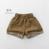 Shorts jeans infantil retrô estilo japonês, novo modelo de verão, hot pants soltos e estilosos para meninos e meninas, shorts versáteis estilo floresta no joelho