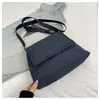 2025 Bolso Cruzado para Mujer de Tela de Nylon Nuevo Color Sólido Costura de Rombos Bolso Cuadrado Pequeño Bolso de Hombro Simple de Moda