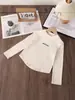 Camiseta Manga Longa Bordada para Meninas, Camisa Base Elegante e Versátil de Corte Justo para Crianças Maiores, Blusa Casual para Meninas Pequenas