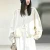 Chaqueta de camisa de otoño e invierno para mujer de talla grande, un solo bolsillo, botones ocultos, color liso, abrigo simple y elegante con cuello alto