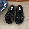 Sandalias de Dedo con Suela Gruesa de Lunares y Lazo Dulce Moda Verano 2026 Versátiles Cómodas