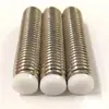 Tornillos de émbolo de acero inoxidable 304, Tornillos de máquina, Tornillos de tope con cabeza de goma, Tornillos de máquina con inserto de goma, Perno de nylon con poste