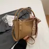 Bolsa de Mão Estilosa e Moderna Xiaomi para Mulheres 2026 Verão Nova Bolsa de Ombro Único Bolsa Saco com Lenço de Seda Bolsa Transversal