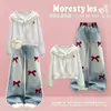 Conjunto de Dos Piezas de Moda Tendencia Individual: Top de Manga Larga Estilo Universitario Primavera/Otoño con Adorno de Encaje y Cuello Marinero + Jeans