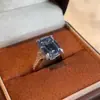 Anillo de Lujo Ligero de Moda con Flor de Hielo de Gran Quilate Paraíba Incrustado con Diamantes de Alto Carbono Anillo Cuadrado de Tanzanita Azul para Mujer