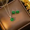 Collar Popular Transfronterizo de Trébol de Cuatro Hojas Incrustado con Circonitas, Cadena para Clavícula y Juego de Pendientes de Moda para Mujer de Lujo Ligero y Nicho, No se Desvanece