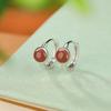 Pendientes de clip con cuentas redondas simples de cera de abejas rojas del sur de jade Hetian chapados en oro de plata esterlina S925 de Yilu