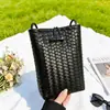 Bolso pequeño tejido transfronterizo de alta calidad para mujer, nuevo bolso de moda 2026 versátil para hombro y cruzado, bolso ligero para teléfono