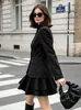 Elegante traje de dos piezas de estilo francés para mujer con falda corta, conjunto de uniforme de traje negro de alta gama para otoño e invierno 2026 para mujer