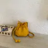 Bolso de Marca Extranjera de Gama Alta para Mujer 2026 Verano Nuevo de Moda Ultra-Popular Bolso de Hombro Cruzado de Moda Bolso Cubo de Nicho