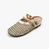 Sandálias Birkenstock estilosas de calçar em um passo para mulheres, novidades de verão 2026 para uso ao ar livre, chinelos versáteis de trama vazada com sola grossa e bico fechado