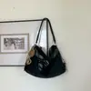 Bolso de hombro de gamuza de gran capacidad para mujer, nuevo bolso cruzado de otoño 2026 para el trabajo, bolso tote casual moderno