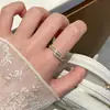 Anillo entrelazado de doble capa de plata de ley S925 con microincrustaciones de circonita para mujer, anillo versátil de lujo ligero en forma de V para el dedo índice, nuevo accesorio para la mano
