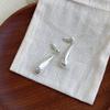 Pendientes de Gota de Agua Solidificada Retro Franceses para Mujer Diseño de Nicho Elegantes de Gama Alta Modernos Simples Cortos para Otoño e Invierno