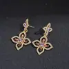 Corrente de Suéter Dupla Camada com Flores Vazadas Cravejadas de Diamantes Estilo Luxo Acessível Europeu e Americano Outono e Inverno Estilo Palácio Retrô Colar de Moda de Alta Qualidade para Mulheres