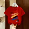 Camiseta de Manga Curta Infantil 2026 Nova Roupa Infantil Roupas de Verão Fresca e Bonita Camiseta de Manga Curta Verão Estilo Coreano Bonito Top 100% Algodão Tendência T