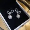 Argolas de Pérola! Brincos Redondos de Zircônia com Pérola Galvanizados em Ouro 14K Real, Luxo Leve, Sensação de Alto Padrão, Joias de Nicho, Versátil