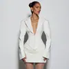 Vestido Mini Elegante de Color Puro con Cuello Solapa Profundo en V y Plisado en la Cintura para Mujer, Otoño e Invierno 2025