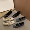 Sapatos de Bico Quadrado com Boca Rasa Forrados de Lã, Quentes, Aumentam a Altura, Sapatos Mary Jane Versáteis para o Dia a Dia, Sapatos de Algodão Peludos com Strass para Mulheres