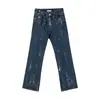 Calça jeans masculina estilo americano, lavada na rua, com aspecto desgastado e levemente boca de sino, adequada para primavera e outono, com corte reto e solto, incorporando uma vibe high-street europeia e americana.