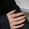 Anillo de Trébol de Cuatro Hojas Giratorio de Diseño de Nicho para Mujer, Lujo Ligero y Exquisito, Nuevo Modelo 2026, Anillo de Dedo Índice de Gama Alta, Anillo Abierto