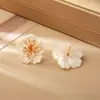 Pendientes de Flor de Concha Natural tipo Hada con Circonitas, Moda de Alta Gama, Lujo Ligero, Joyería Elegante de Estilo Femenino