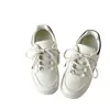 Zapatillas casuales de estilo coreano para mujer, nuevos zapatos blancos de suela gruesa para otoño 2026 para combinar con faldas, mocasines de nicho, zapatos deportivos