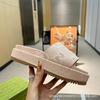 Modelo de Color Nuevo Verano 2026 g Chanclas de Suela Gruesa para Mujer, Adecuadas para Uso en Exteriores y en Casa, Chanclas Planas Casuales con Plataforma que Aumentan la Altura