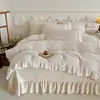 Conjunto de Quatro Peças Girly Francês Esculpido em Veludo Leiteiro Veludo Coral Espesso Renda Fronha Cobertor de Cama Quente de Inverno Roupa de Cama