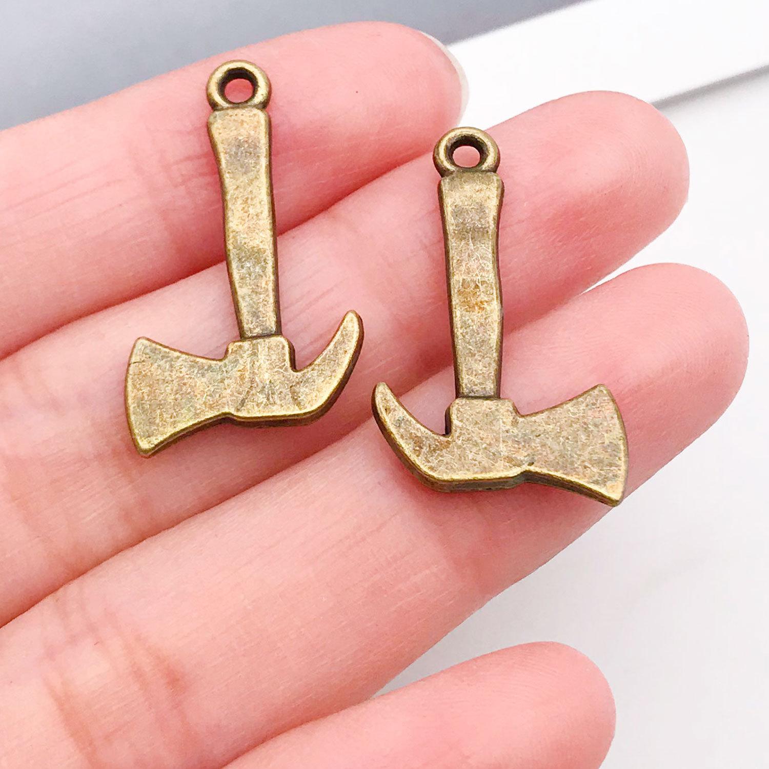 20442-M-亮银锌合金工具斧头26x15mm-1.5g.