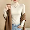 Nueva camiseta interior térmica de otoño e invierno en color liso, cálida y adelgazante, de manga larga, cuello semi-alto, camiseta interior para mujer