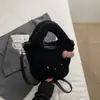Bolso de Hombro de Felpa de Invierno Versátil de Moda Bolso Cubo Casual Simple para Viajes Diarios para Mujer