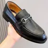 Sapatos Masculinos de Couro de Alta Qualidade Couro Bovino de Primeira Camada Camurça Loafers com Ferradura Couro Envernizado Formal Casual Business Casual Europeu