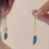 Brisa marina de verano hielo a través de pendientes azules pequeños frescos temperamento suave pendientes frescos sin agujeros para las orejas verano femenino