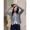 El diseño de alta inteligencia y estilo de Qiaomi presenta un hermoso suéter de punto de manga larga de dos piezas falsas para mujer, adecuado para figuras petite, en un estilo coreano ligero y maduro para otoño