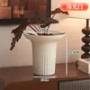 Maceta de Plástico Acampanada para Sala de Estar, Escritorio Sencillo con Anturio Rojo y Planta Verde Árbol del Dinero, Maceta de Falenopsis