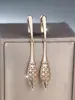 Brincos Longos Dourados Vintage Vazados em Formato de Oliva, Presilhas de Orelha Geométricas Esculpidas Elegantes Estilo Francês