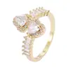 Exclusivamente para Ventas Transfronterizas, Exquisito Anillo Abierto con Diseño de Corazón de Doble Cabeza Incrustado de Circonita, Joyería de Anillo para Dedo Índice Estilo Dulce de Princesa