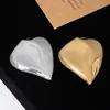 Nova Broche de Metal Irregular em Formato de Coração Estilo Ins da Moda, Popular na Europa, América e Coreia, Broche Versátil de Luxo Leve de Nicho